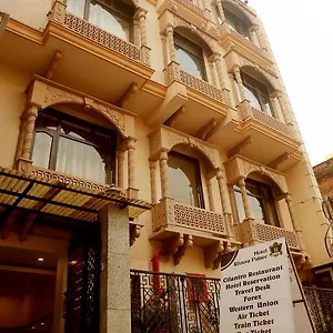 Rivera Palace *** Varanasi